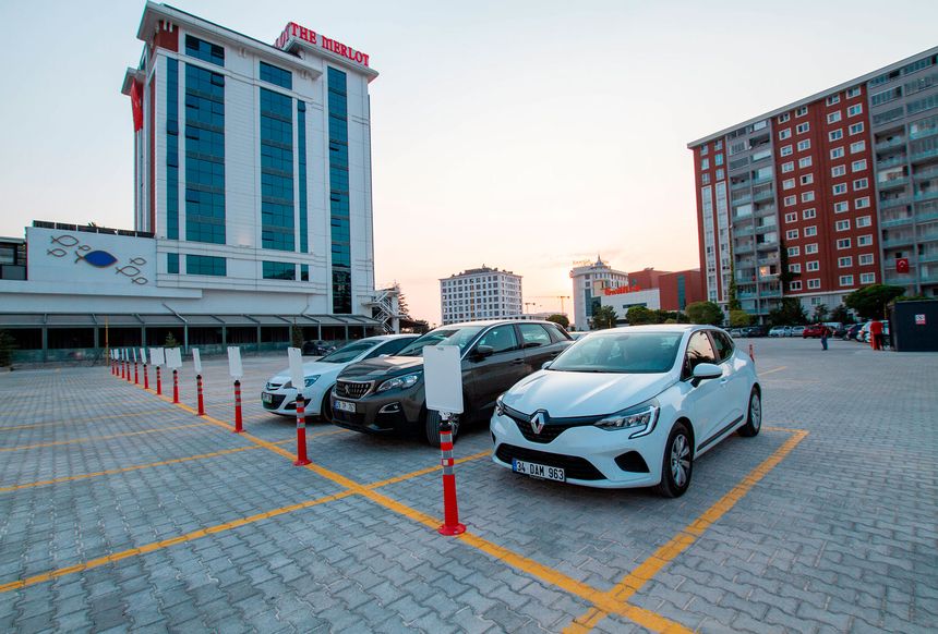Casaba otoparkı park alanı ve araçlar